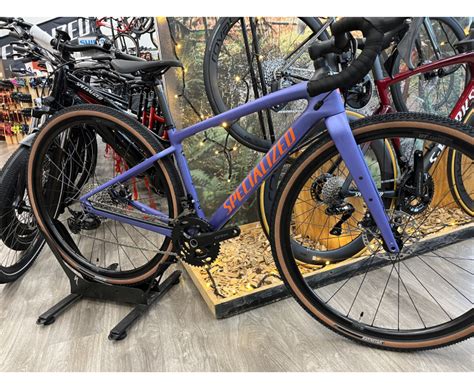 Carbon Sports Review .